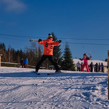 Penzion Vyhlidka Janovicky ブロウモフ エクステリア 写真